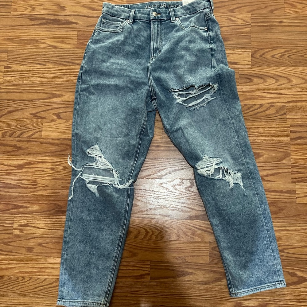 American Eagle Mom Jeans